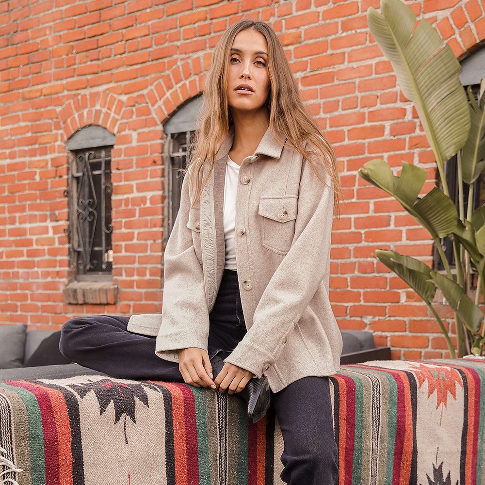 [NWT] Lulus In With the New Beige Shacket